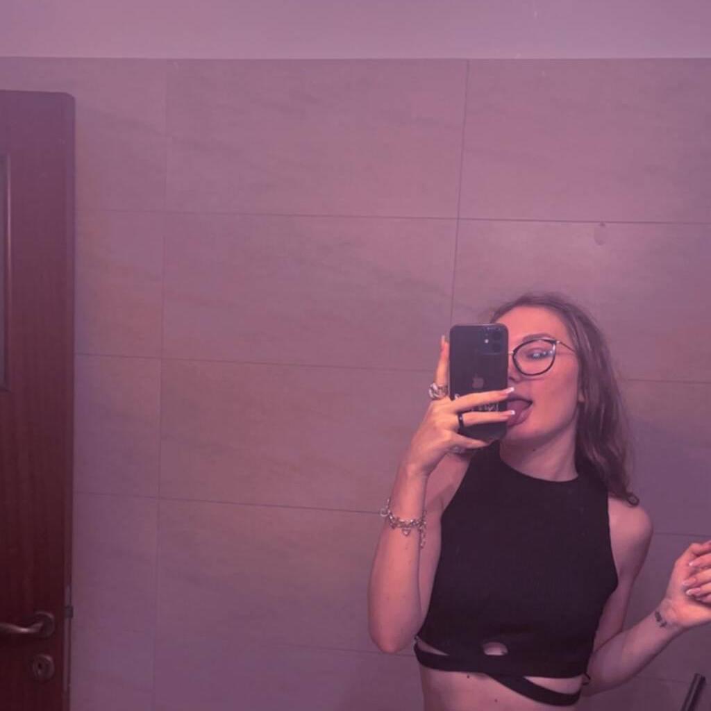
                        Mavis
                     is Female Escorts. | Guelph | Ontario | Canada | canadatopescorts.com 