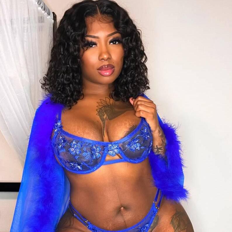 
                        Coco
                     is Female Escorts. | Owen Sound | Ontario | Canada | canadatopescorts.com 
