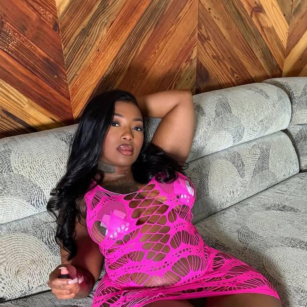 
                        Coco
                     is Female Escorts. | Owen Sound | Ontario | Canada | canadatopescorts.com 