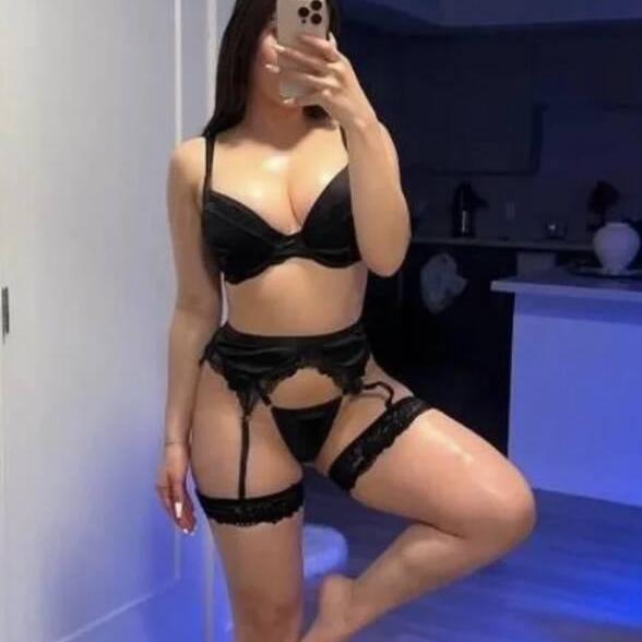 
                        kelly
                     is Female Escorts. | Toronto | Ontario | Canada | canadatopescorts.com 