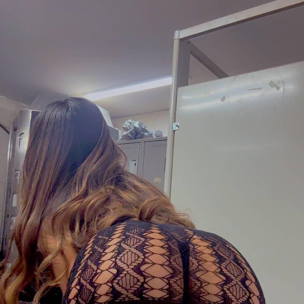 
                        Reina
                     is Female Escorts. | windsor | Ontario | Canada | canadatopescorts.com 