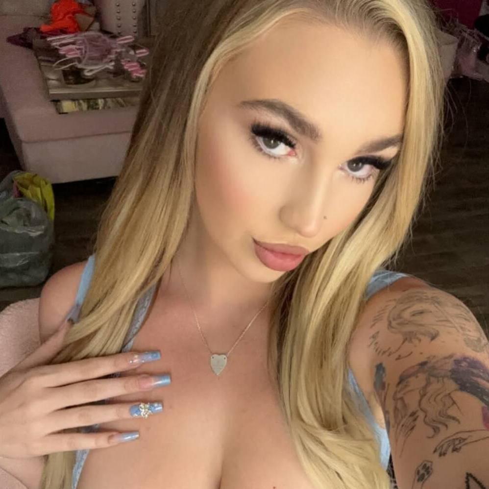 
                        Siarra lena
                     is Female Escorts. | Trois Rivieres | Quebec | Canada | canadatopescorts.com 