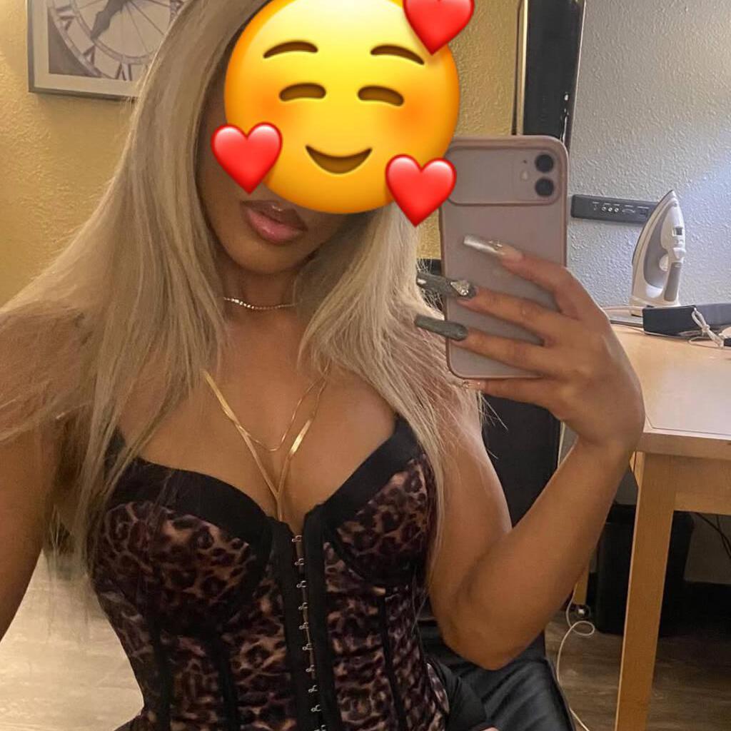 
                        Faith
                     is Female Escorts. | Toronto | Ontario | Canada | canadatopescorts.com 