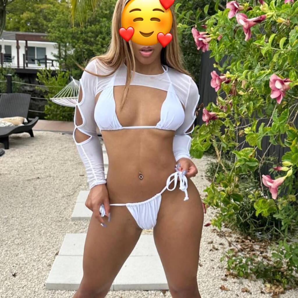 
                        Faith
                     is Female Escorts. | Toronto | Ontario | Canada | canadatopescorts.com 