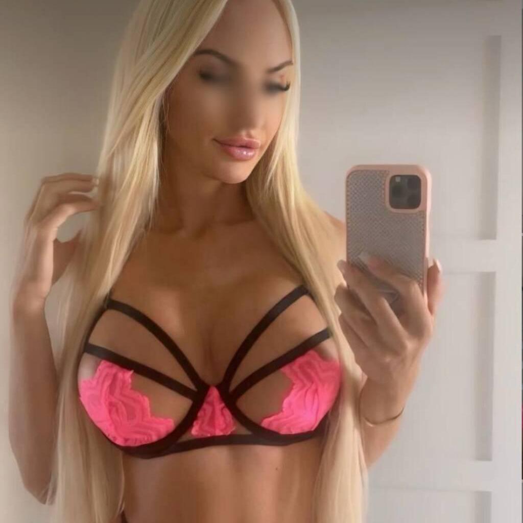 
                        Staci
                     is Female Escorts. | Owen Sound | Ontario | Canada | canadatopescorts.com 