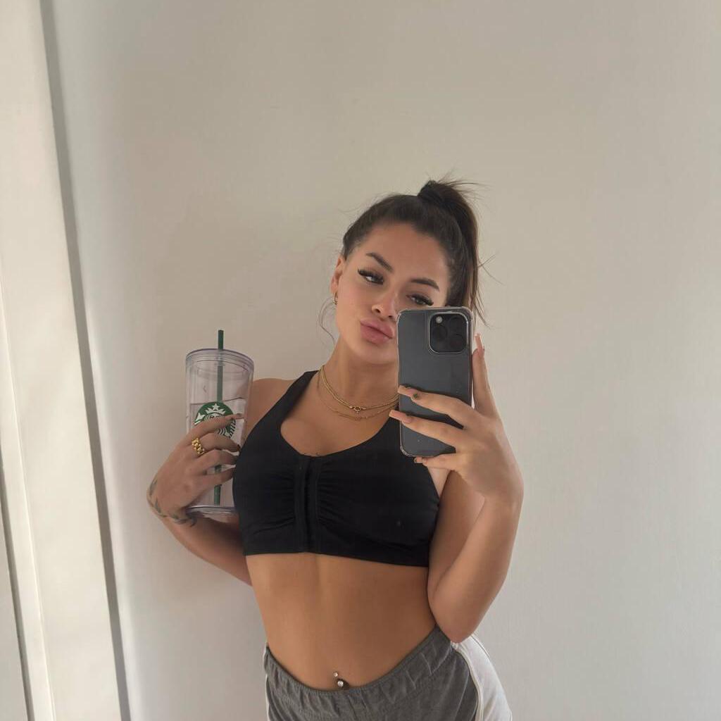 
                        Eva
                     is Female Escorts. | windsor | Ontario | Canada | canadatopescorts.com 