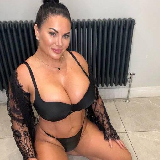 
                        Julie
                     is Female Escorts. | Saguenay | Quebec | Canada | canadatopescorts.com 
