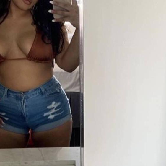 
                        Royal
                     is Female Escorts. | Toronto | Ontario | Canada | canadatopescorts.com 