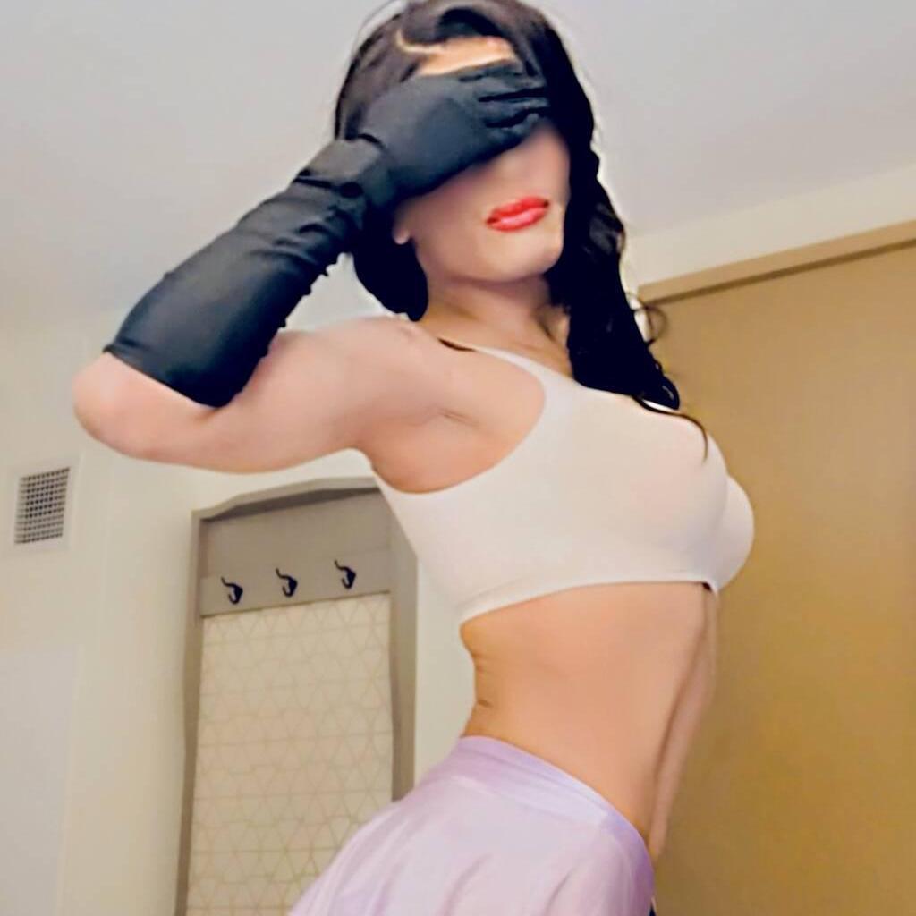 
                        Miranda Crossdresser
                     is Female Escorts. | Toronto | Ontario | Canada | canadatopescorts.com 