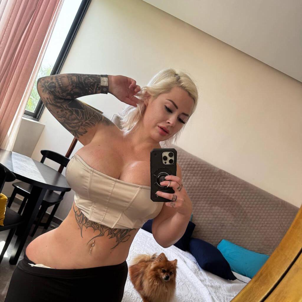 
                        ••Amanda Schmanda•
                     is Female Escorts. | Montreal | Quebec | Canada | canadatopescorts.com 