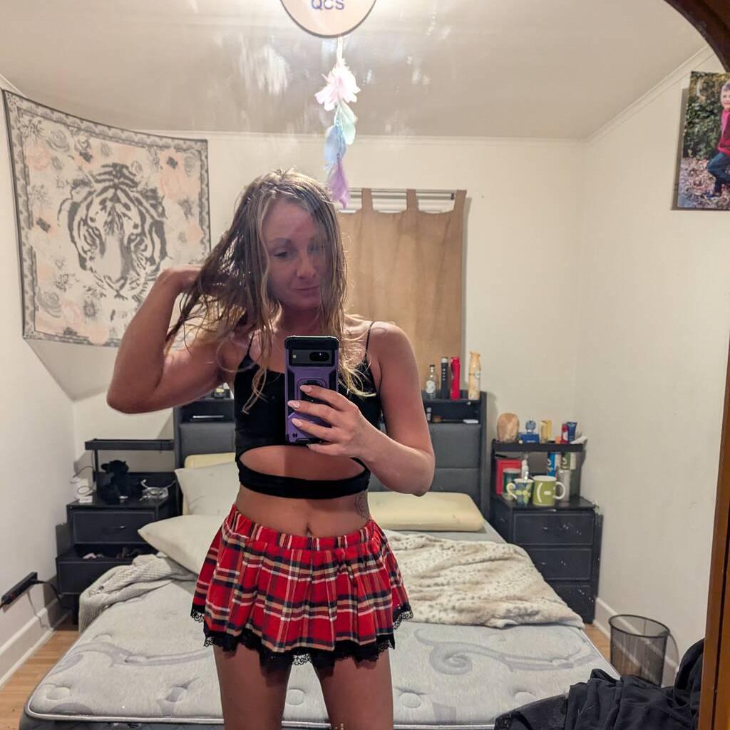 
                        Bella rose
                     is Female Escorts. | Montreal | Quebec | Canada | canadatopescorts.com 