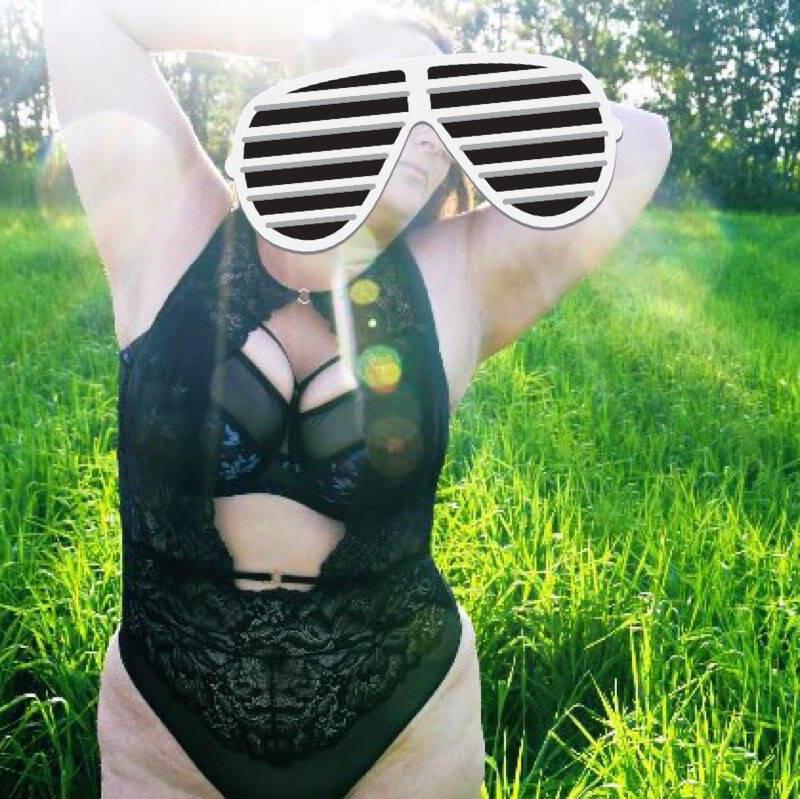 
                        Bella Lussuria
                     is Female Escorts. | Red Deer | Alberta | Canada | canadatopescorts.com 