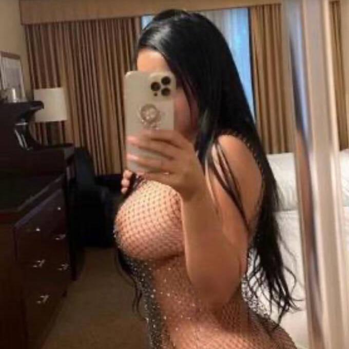 
                        Carolina
                     is Female Escorts. | Chatham | Ontario | Canada | canadatopescorts.com 