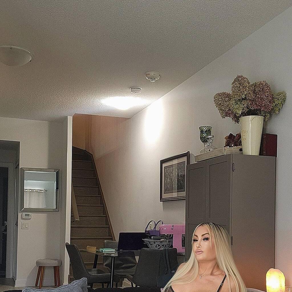 
                        Kelly Perfection
                     is Female Escorts. | Toronto | Ontario | Canada | canadatopescorts.com 