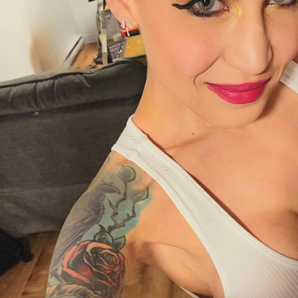 
                        Fallon Sky
                     is Female Escorts. | Niagara | Ontario | Canada | canadatopescorts.com 