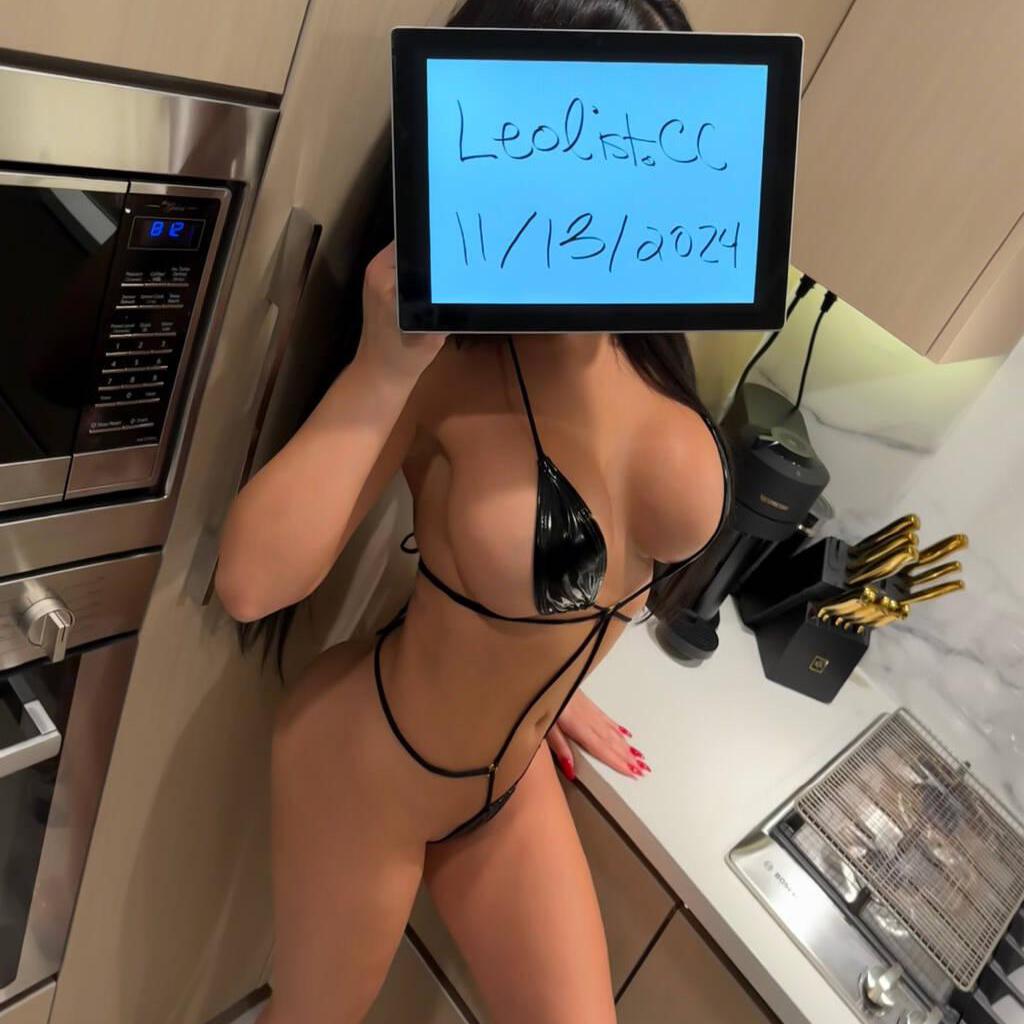 
                        Catalina
                     is Female Escorts. | Vancouver | British Columbia | Canada | canadatopescorts.com 