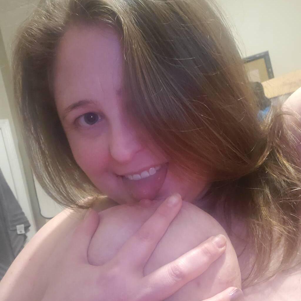 
                        Ivy
                     is Female Escorts. | Calgary | Alberta | Canada | canadatopescorts.com 