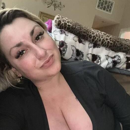 
                        Jennifer
                     is Female Escorts. | Kelowna | British Columbia | Canada | canadatopescorts.com 