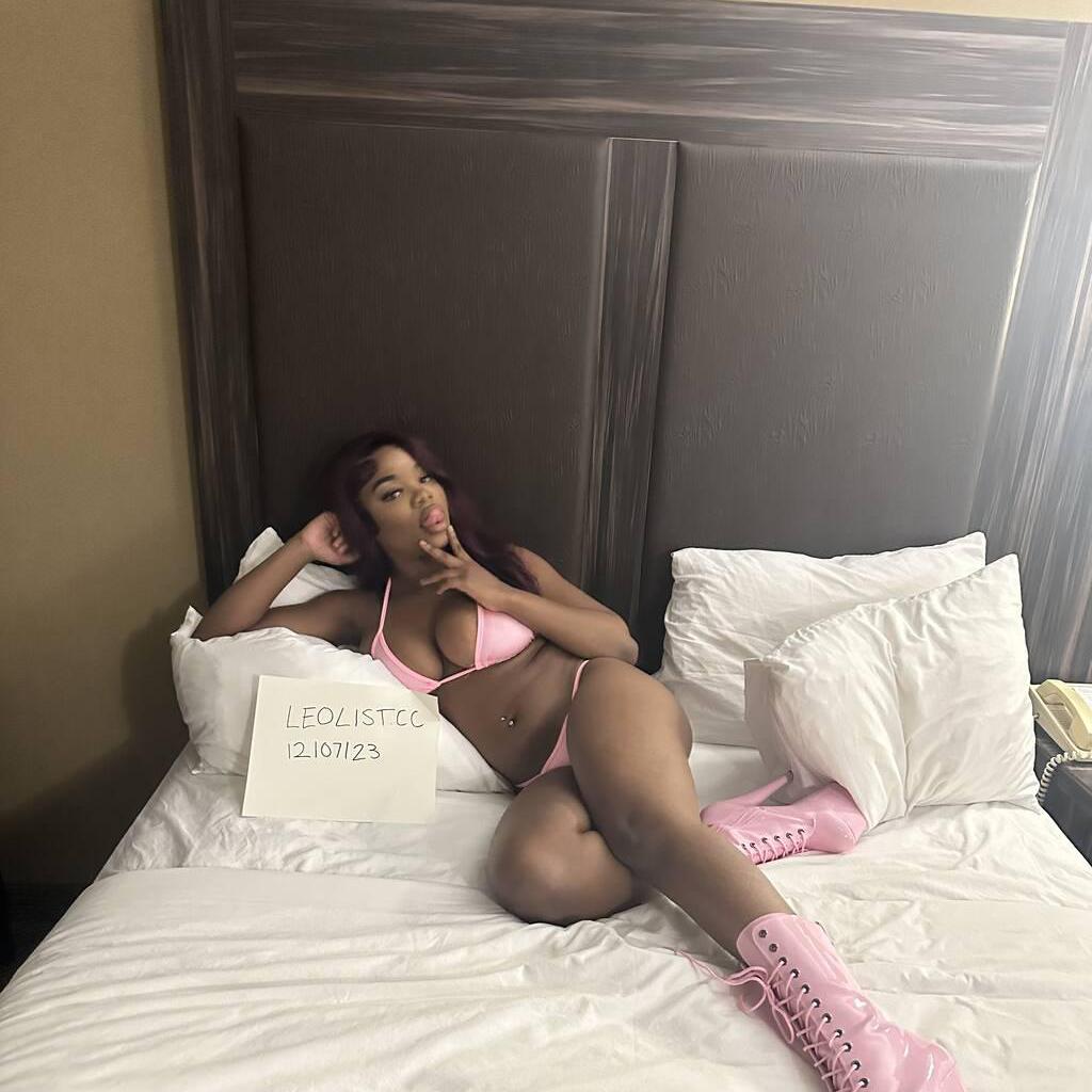
                        Ariel
                     is Female Escorts. | Hamilton | Ontario | Canada | canadatopescorts.com 