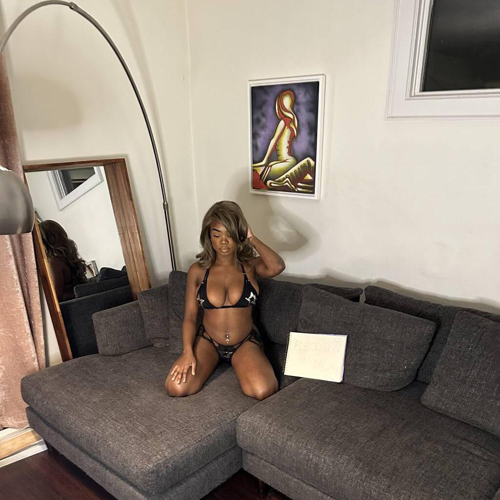 
                        Ariel
                     is Female Escorts. | Hamilton | Ontario | Canada | canadatopescorts.com 