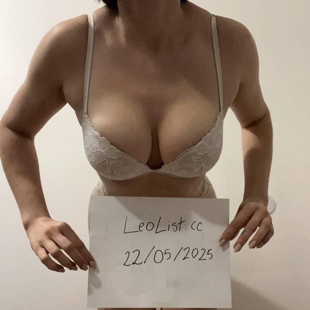 
                        Sadie Summer
                     is Female Escorts. | Vancouver | British Columbia | Canada | canadatopescorts.com 