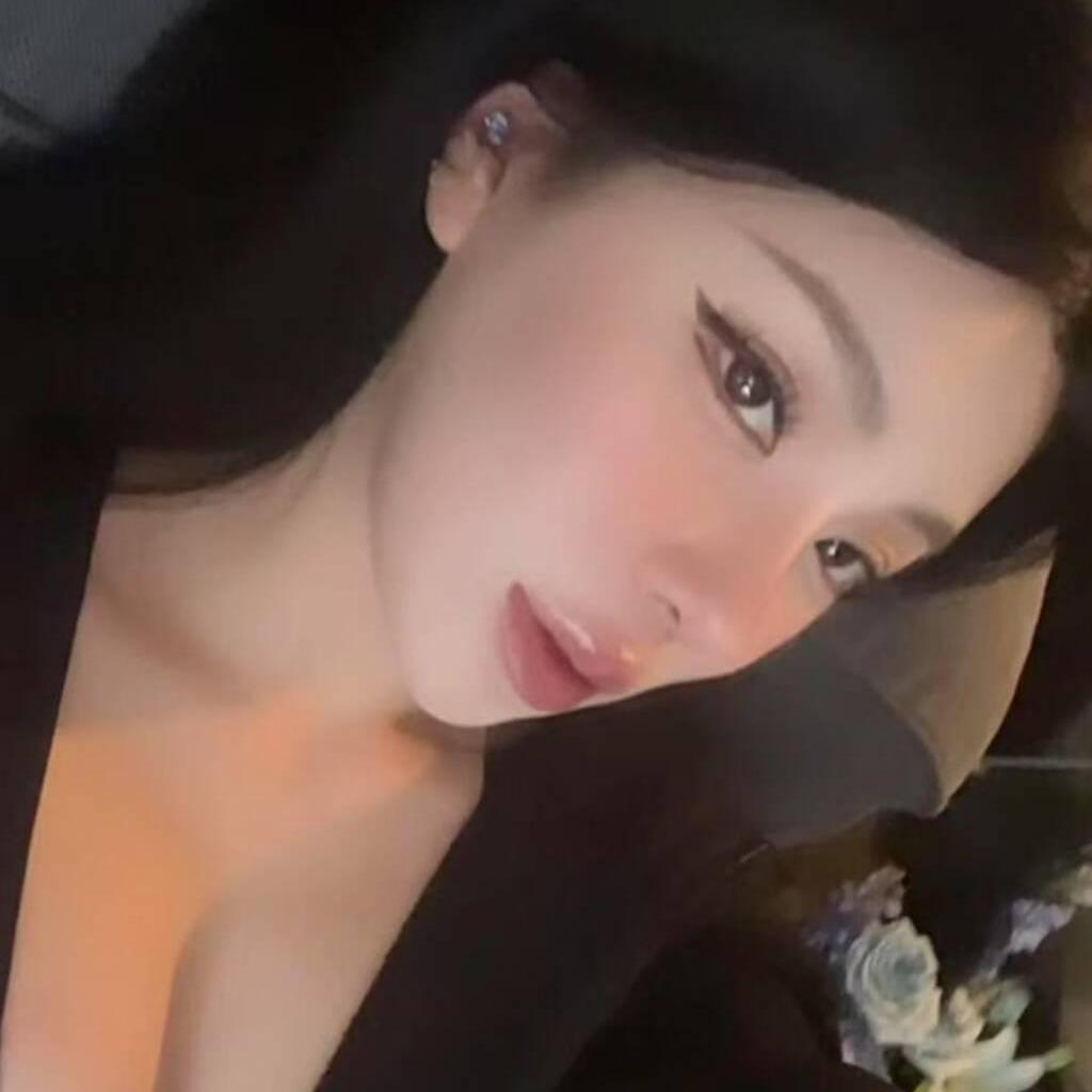 
                        Emily
                     is Female Escorts. | Trois Rivieres | Quebec | Canada | canadatopescorts.com 