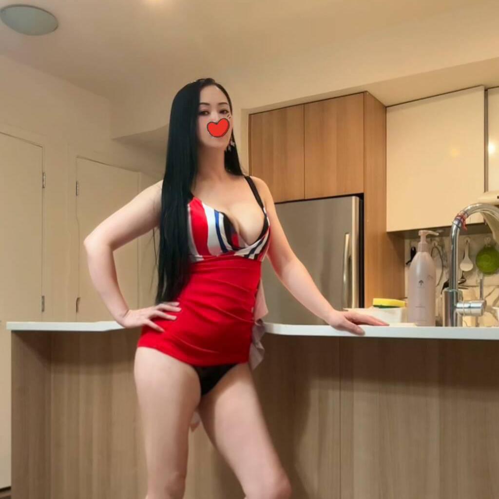 
                        Jenny
                     is Female Escorts. | Kelowna | British Columbia | Canada | canadatopescorts.com 