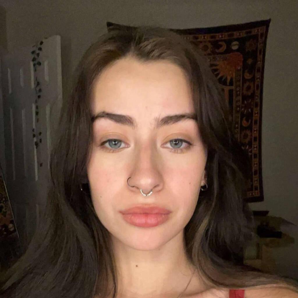 
                        Haileyy
                     is Female Escorts. | Owen Sound | Ontario | Canada | canadatopescorts.com 