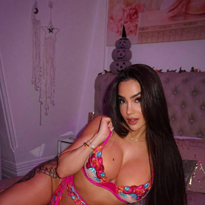 
                        Clara
                     is Female Escorts. | St. Albert | Alberta | Canada | canadatopescorts.com 