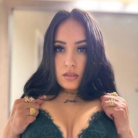 
                        Scarlett
                     is Female Escorts. | Yellowknife | Northwest Territories | Canada | canadatopescorts.com 