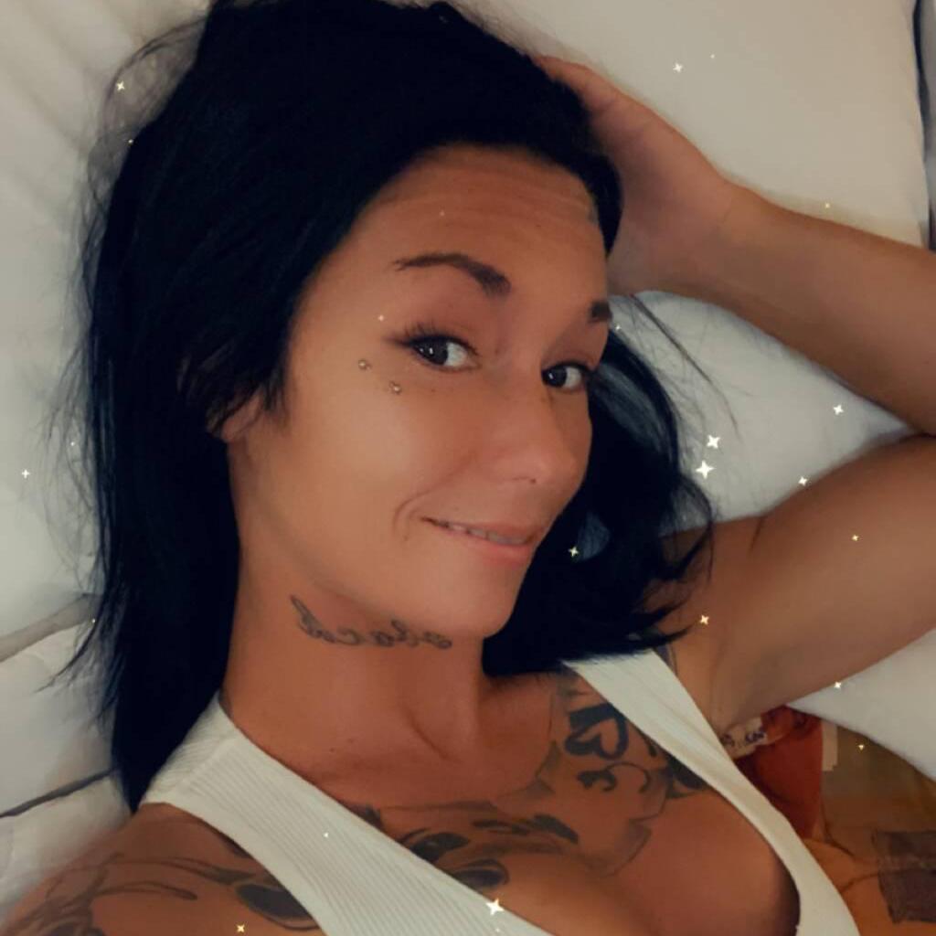 
                        Chloé
                     is Female Escorts. | Niagara | Ontario | Canada | canadatopescorts.com 