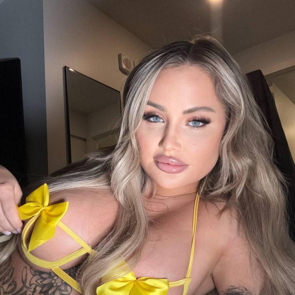 
                        Bianca White
                     is Female Escorts. | St. John | New Brunswick | Canada | canadatopescorts.com 