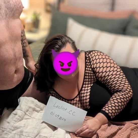 
                        Renee and Jason
                     is Female Escorts. | Kamloops | British Columbia | Canada | canadatopescorts.com 