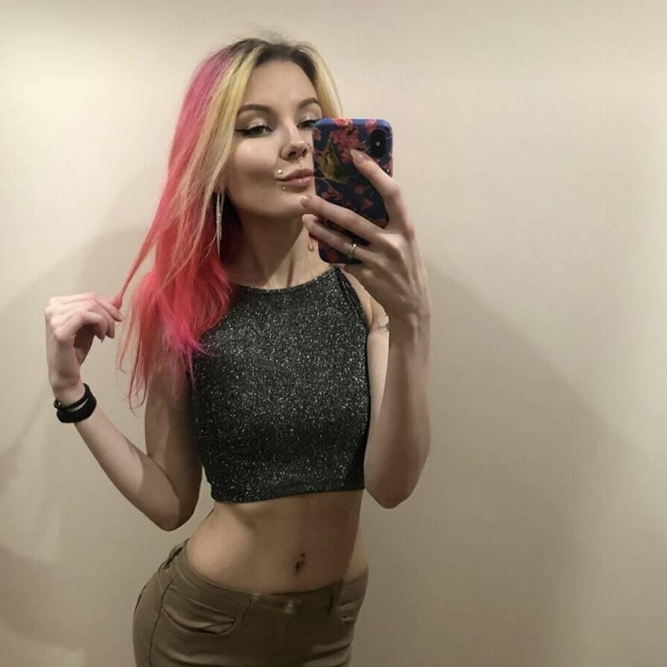
                        Barbie
                     is Female Escorts. | Nanaimo | British Columbia | Canada | canadatopescorts.com 