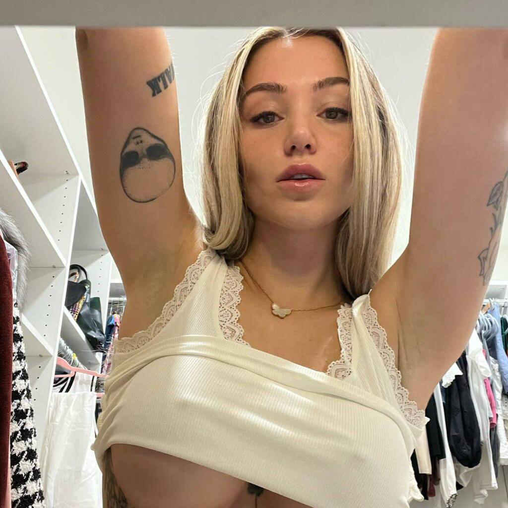 
                        Heidi
                     is Female Escorts. | Prince George | British Columbia | Canada | canadatopescorts.com 