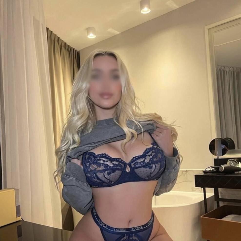 
                        Amy
                     is Female Escorts. | Kitchener | Ontario | Canada | canadatopescorts.com 