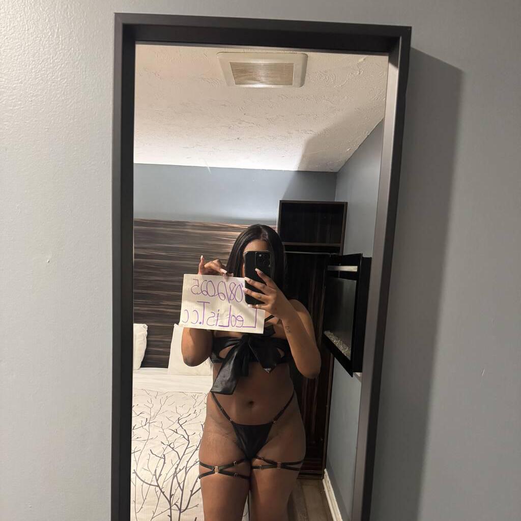 
                        Pinky
                     is Female Escorts. | Quebec City | Quebec | Canada | canadatopescorts.com 