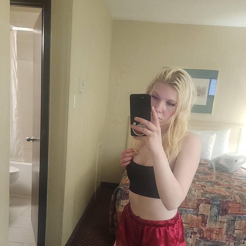 
                        Sarah
                     is Female Escorts. | Lethbridge | Alberta | Canada | canadatopescorts.com 