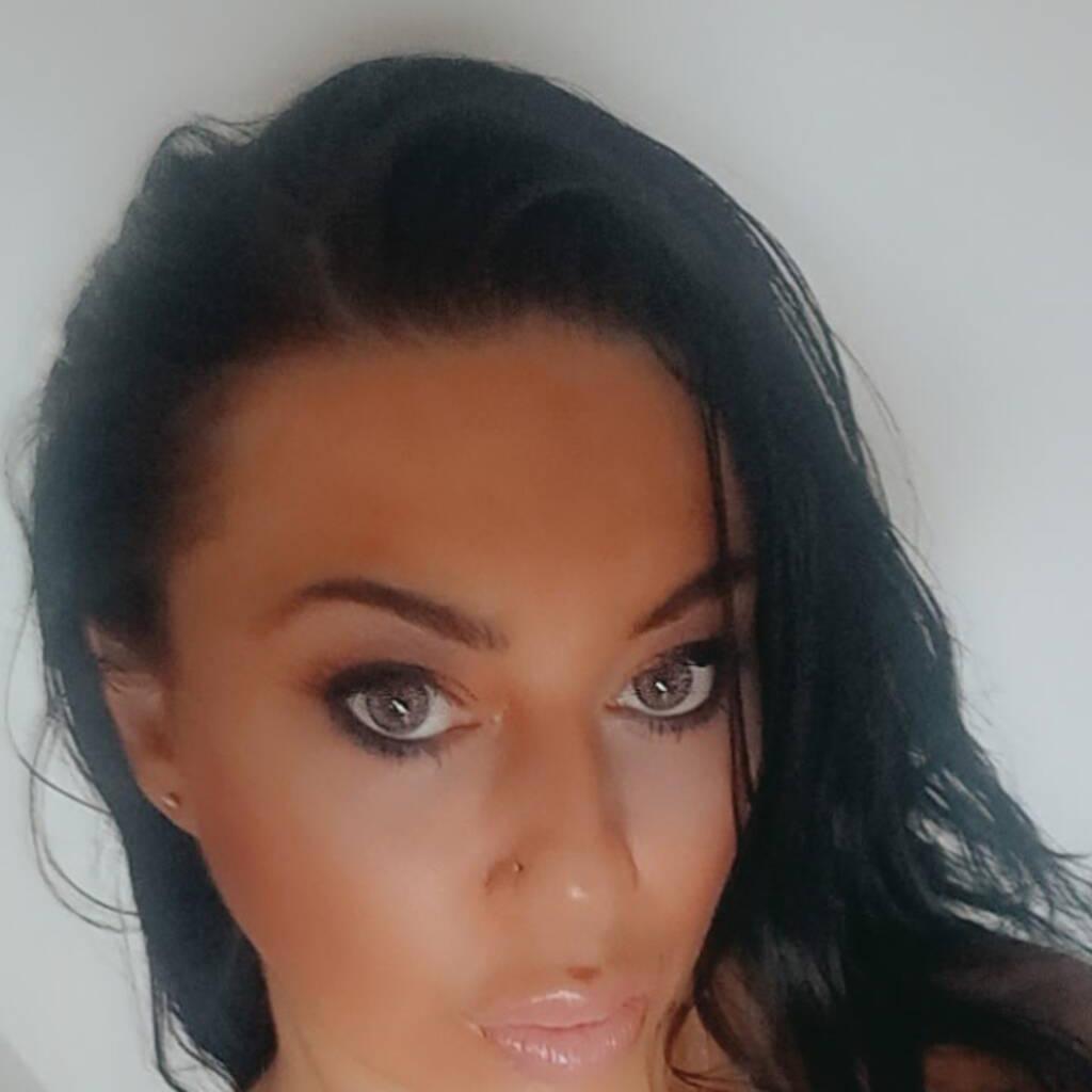 
                        Lara
                     is Female Escorts. | Hamilton | Ontario | Canada | canadatopescorts.com 