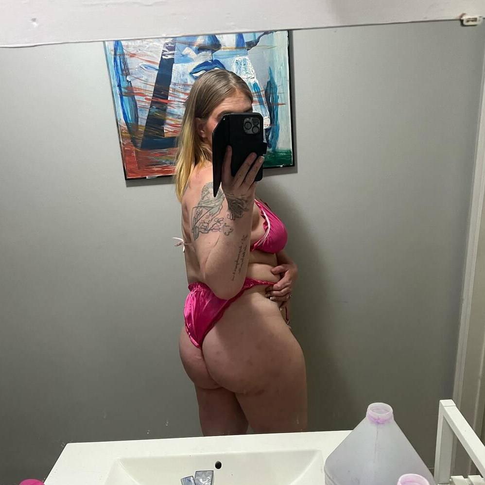 
                        Vivian
                     is Female Escorts. | Chatham | Ontario | Canada | canadatopescorts.com 
