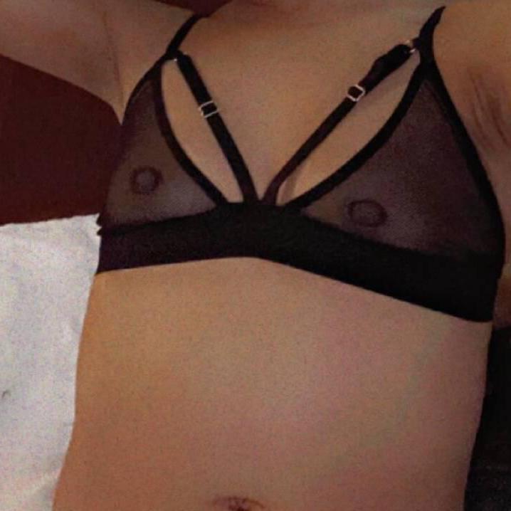 
                        Bella
                     is Female Escorts. | Montreal | Quebec | Canada | canadatopescorts.com 