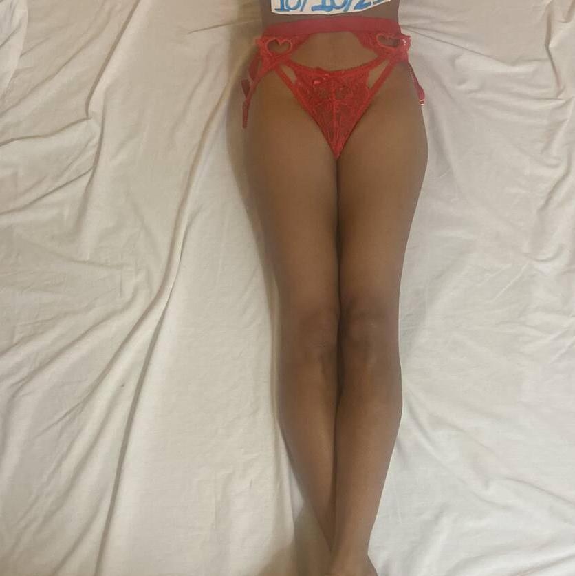 
                        Bella
                     is Female Escorts. | Montreal | Quebec | Canada | canadatopescorts.com 