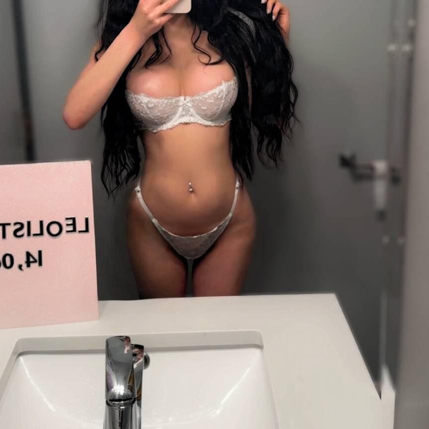 
                        VIP Playmate
                     is Female Escorts. | Lethbridge | Alberta | Canada | canadatopescorts.com 