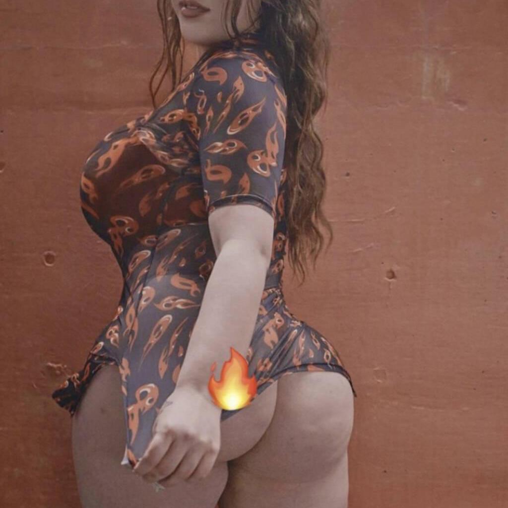 
                        Alexa
                     is Female Escorts. | Calgary | Alberta | Canada | canadatopescorts.com 