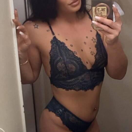 
                        ERIKA CASH SEULEMENT
                     is Female Escorts. | Trois Rivieres | Quebec | Canada | canadatopescorts.com 