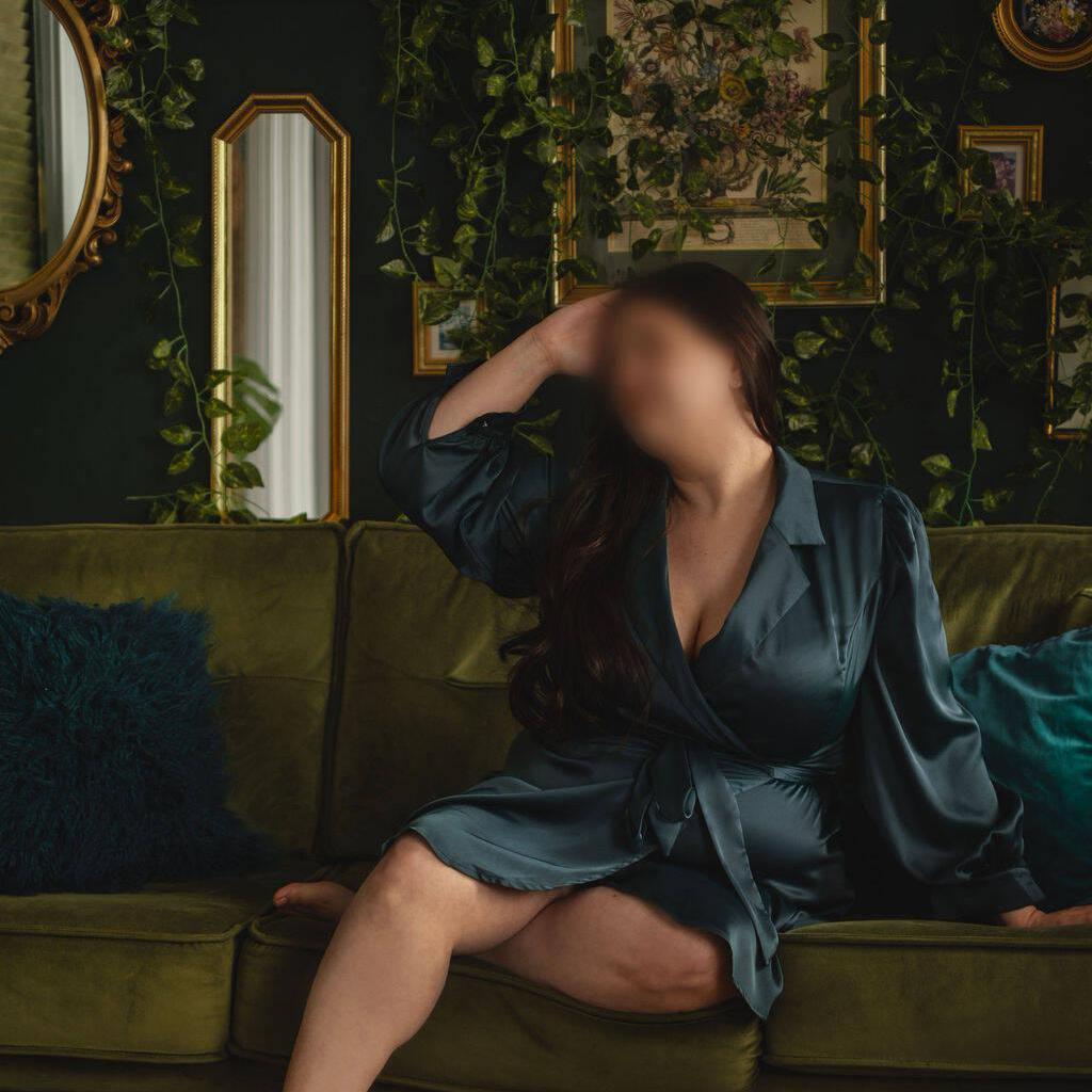 
                        Audra
                     is Female Escorts. | Calgary | Alberta | Canada | canadatopescorts.com 