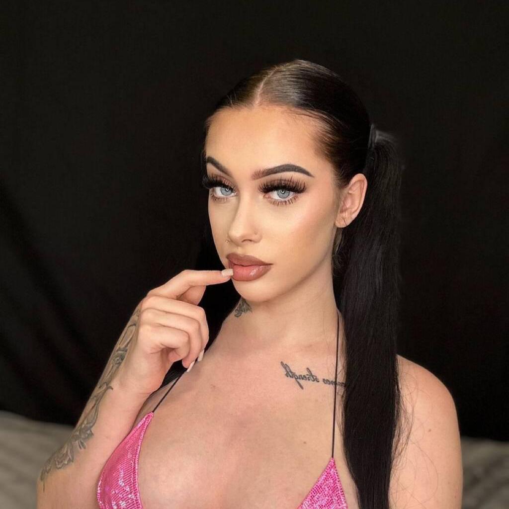 
                        Amelia
                     is Female Escorts. | Grande Prairie | Alberta | Canada | canadatopescorts.com 