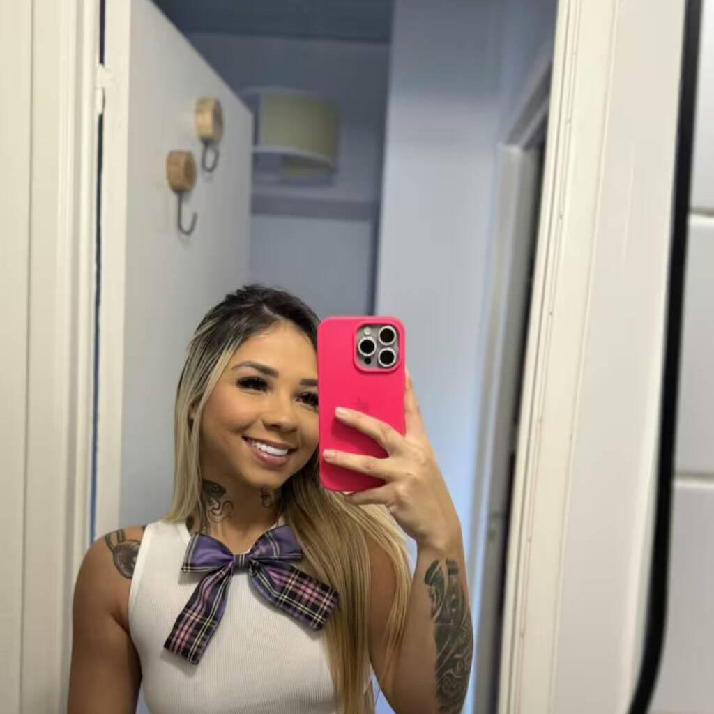 
                        Kiona
                     is Female Escorts. | Peace River Country | British Columbia | Canada | canadatopescorts.com 