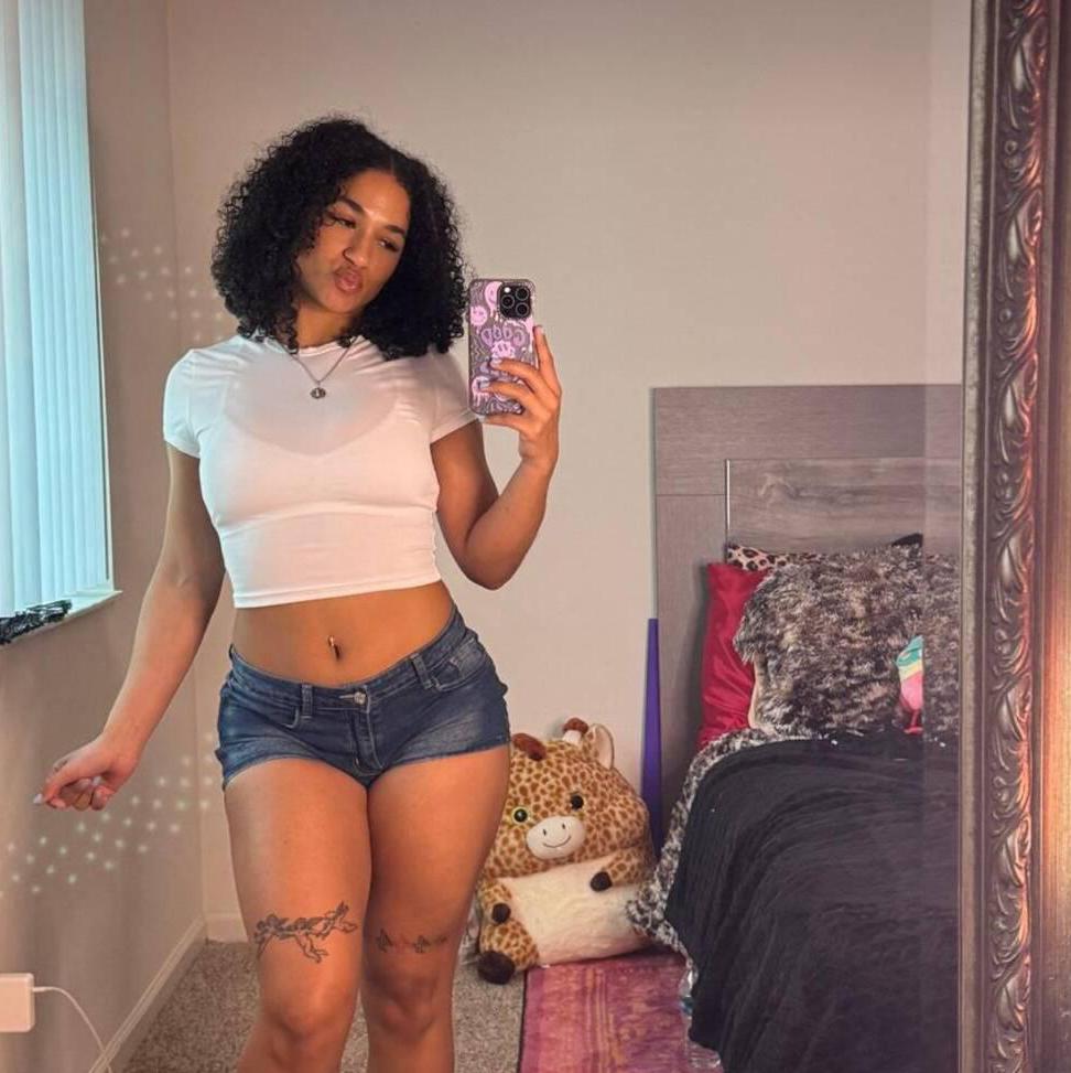 
                        Kira
                     is Female Escorts. | Kitchener | Ontario | Canada | canadatopescorts.com 