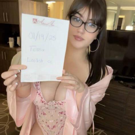 
                        Serena
                     is Female Escorts. | Hamilton | Ontario | Canada | canadatopescorts.com 